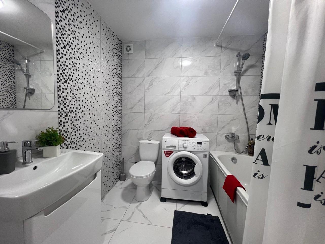Apartments Карпенка Тернопил Екстериор снимка